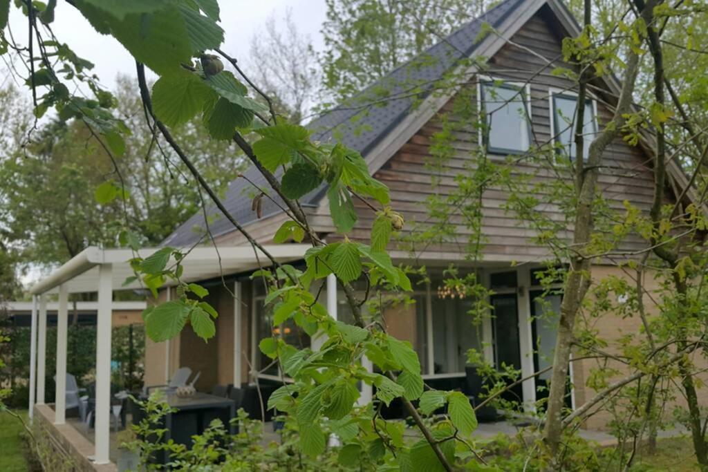 Sfeervolle Villa In Gasselte Drenthe Bij Hemelriek エクステリア 写真